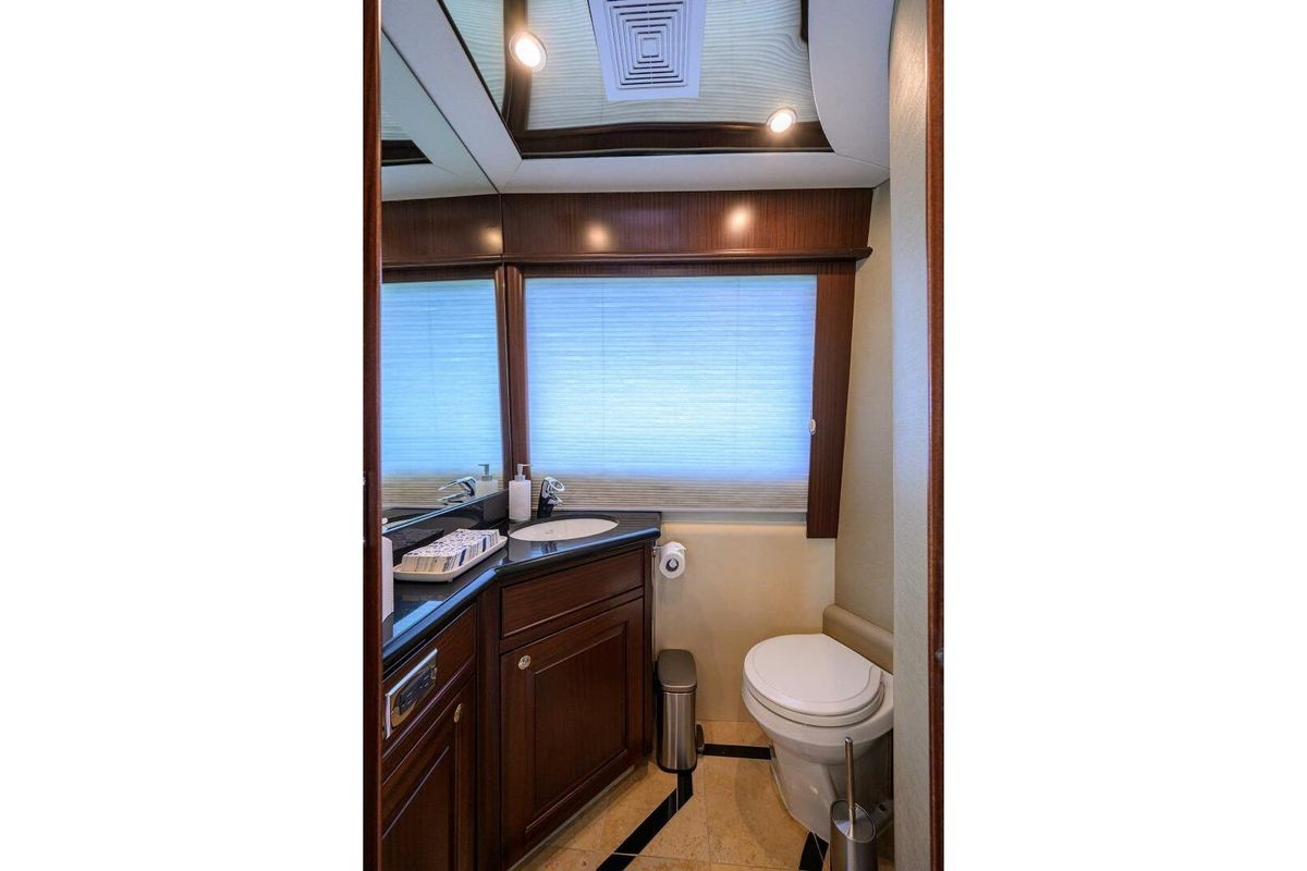 2005 Pacific Mariner 85 