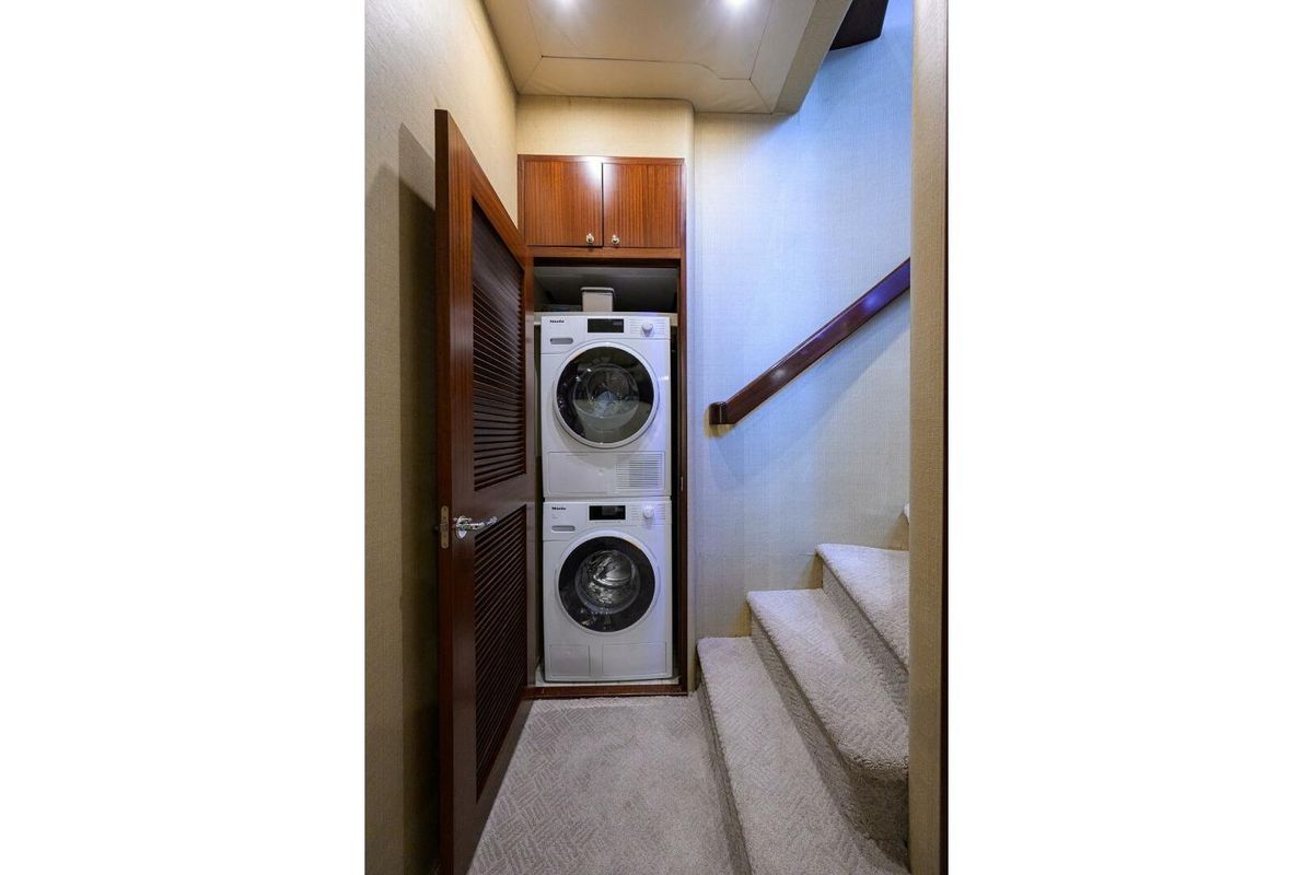 2005 Pacific Mariner 85 