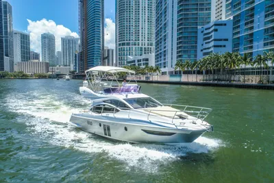 Azimut 42 Fly