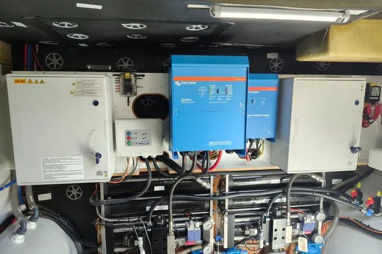 Libert'e Yacht Photos Pics 2020 Fountaine Pajot My6 - Image 42