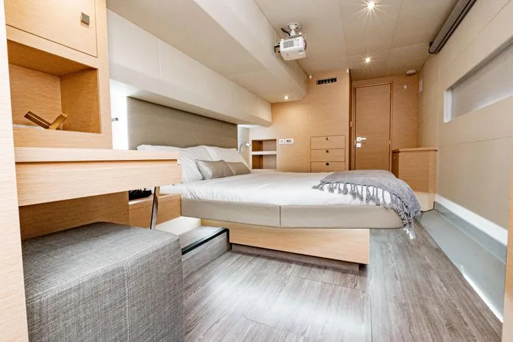 Libert'e Yacht Photos Pics 2020 Fountaine Pajot My6 - Image 27