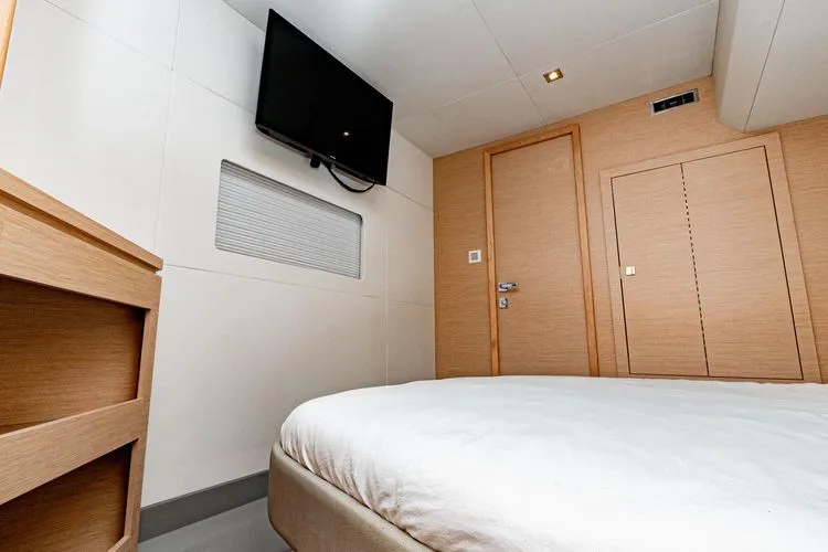 Libert'e Yacht Photos Pics 2020 Fountaine Pajot My6 - Image 33