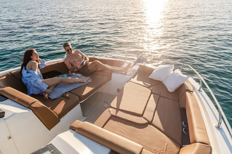 Th 36 Yacht Photos Pics Bow Area in Sun beds mode