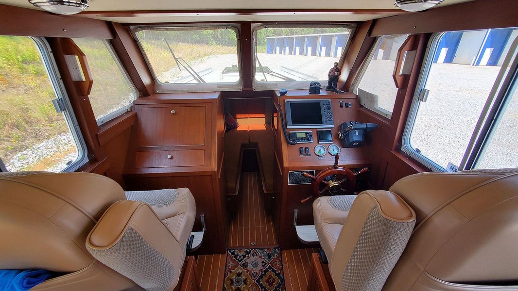 2014 Custom Eco-Trawler 33