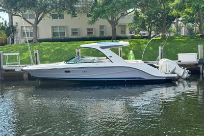 Sea Ray 310 SLX