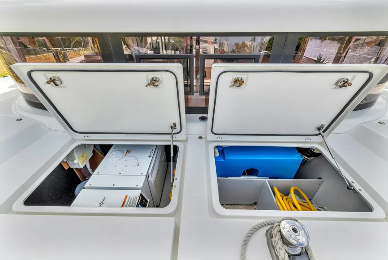 Blue Infinity Yacht Photos Pics 