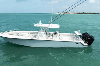 SeaVee 390Z
