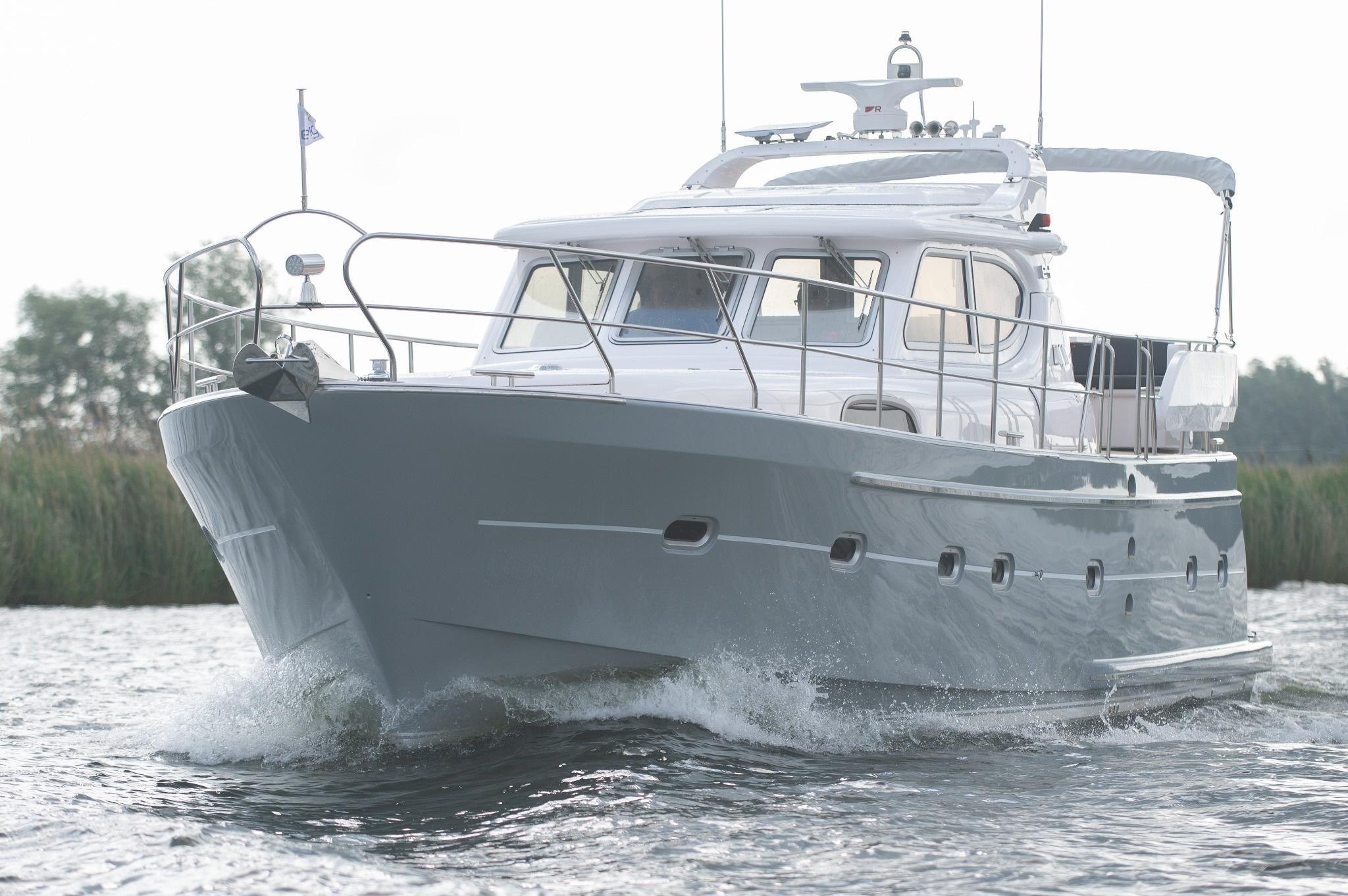 Elling E4 2026 yacht cruising on water, showcasing sleek design and modern features.