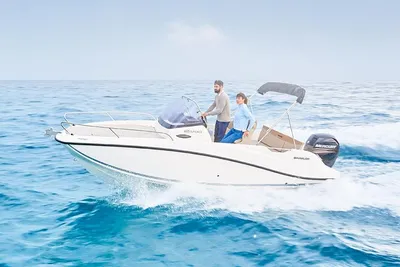 2025 Quicksilver Activ 605 Sundeck