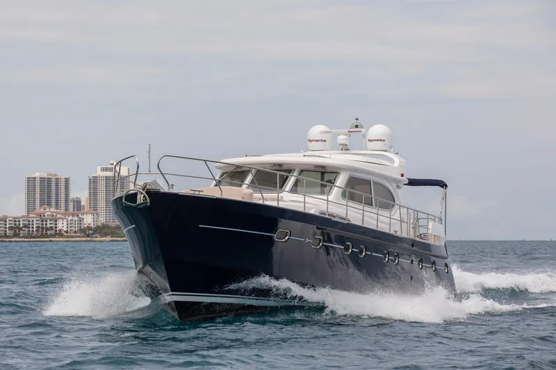  Yacht Photos Pics Elling E6 high-speed front