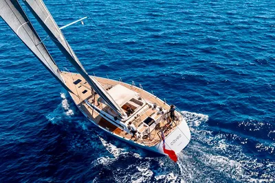 Nautor Swan 70