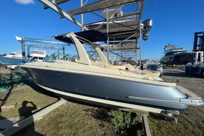 Chris-Craft Launch 28 GT