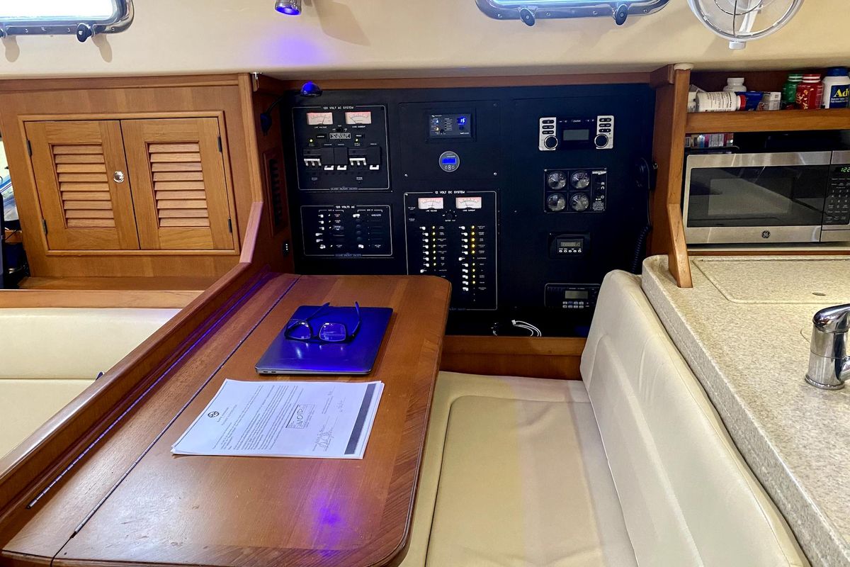 2006 Island Packet 44 