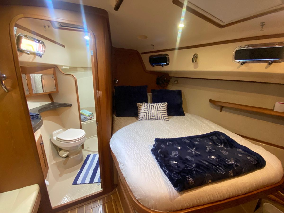 2006 Island Packet 44 