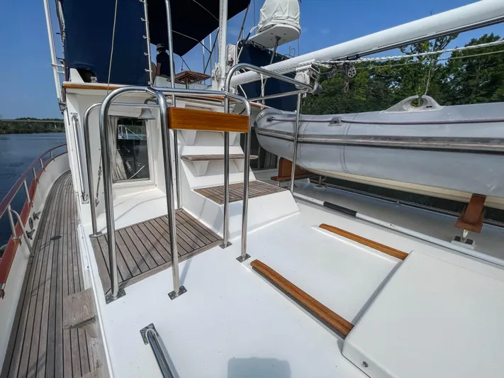 Tallulah Yacht Photos Pics Sun deck