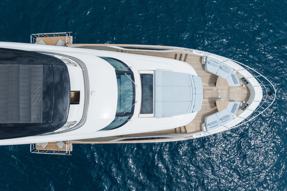 2021 Monte Carlo Yachts 96 