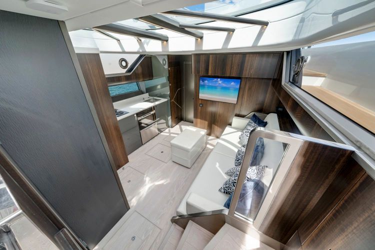 2024 Sunseeker 55 