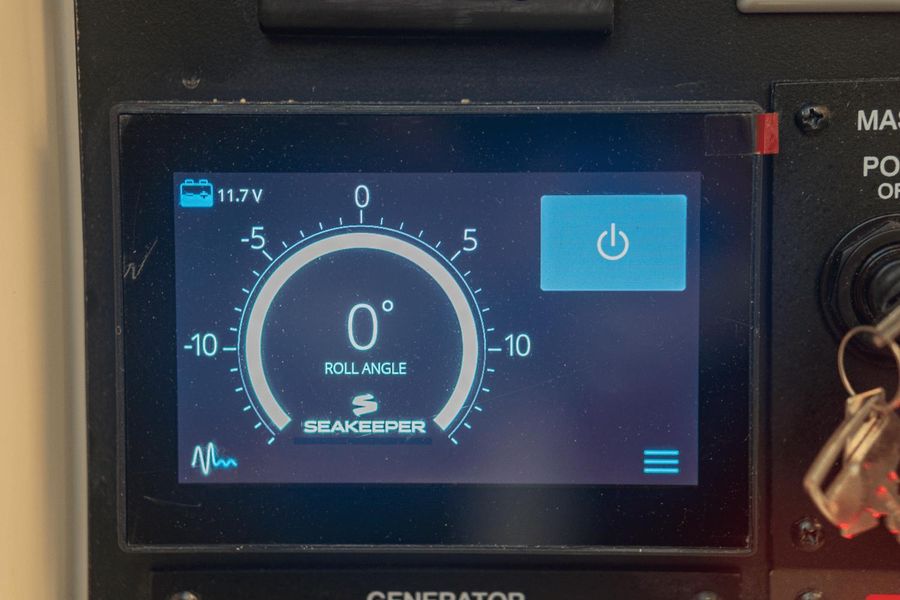 2022 Sea Ray 370 Sundancer Outboard