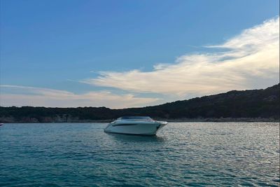Yacht