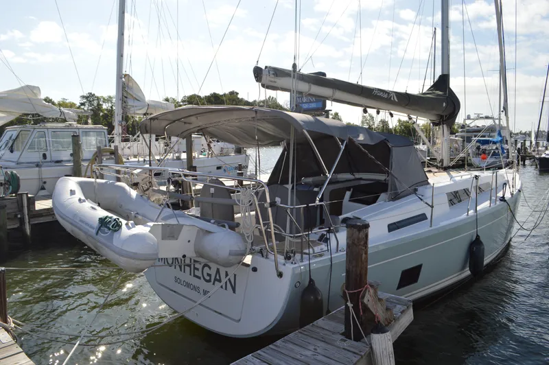 Monhegan Yacht Photos Pics Hanse 418 - Stbd. Aft Quarter