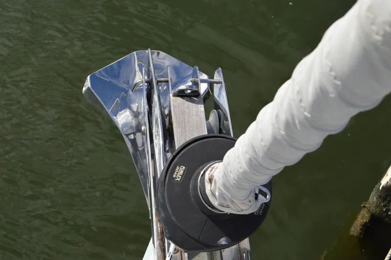 Monhegan Yacht Photos Pics Hanse 418 - Anchor and Roller Furler