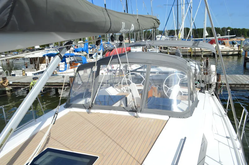 Monhegan Yacht Photos Pics Hanse 418 - Looking Aft