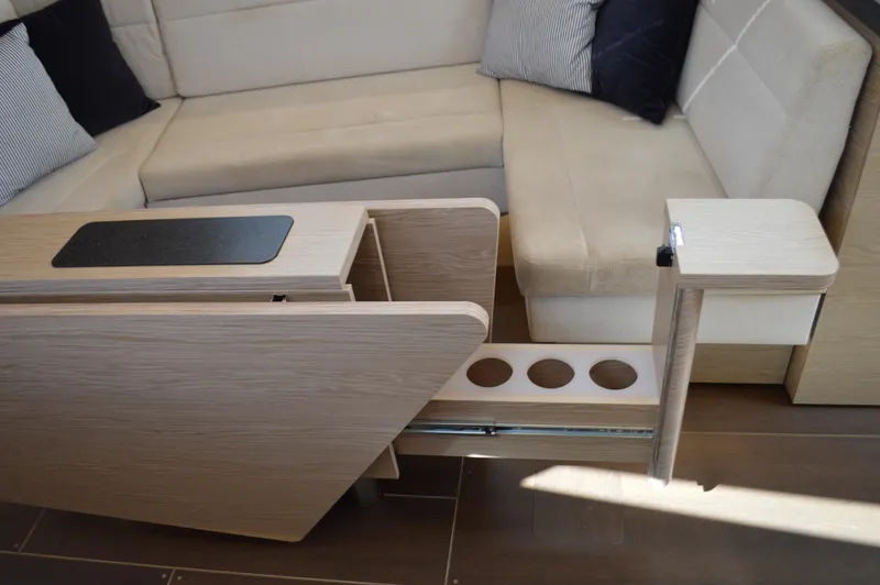 Monhegan Yacht Photos Pics Hanse 418 - Wine Storage (2)