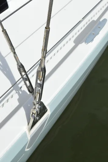 Monhegan Yacht Photos Pics Hanse 418 - Chainplates