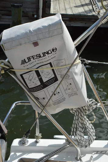 Monhegan Yacht Photos Pics Hanse 418 - Lifesling