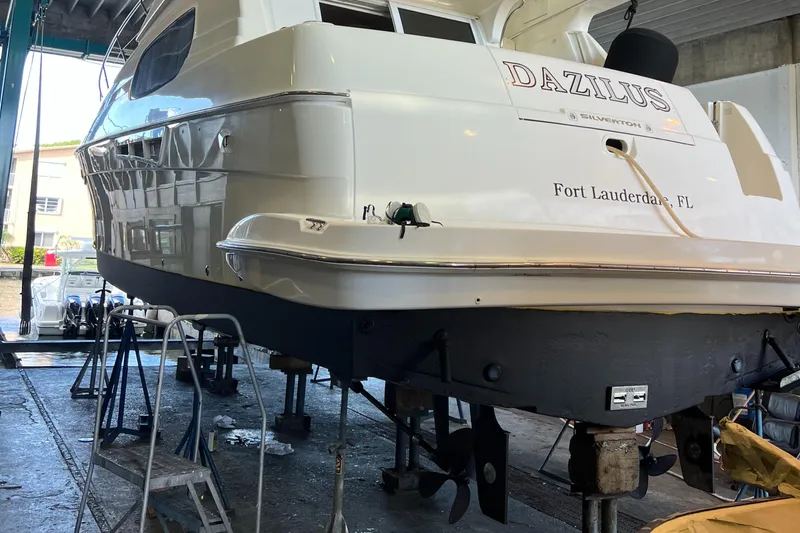 Dazilus Yacht Photos Pics 