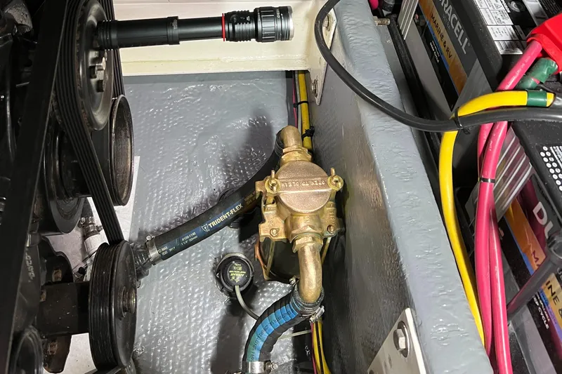 Dazilus Yacht Photos Pics 