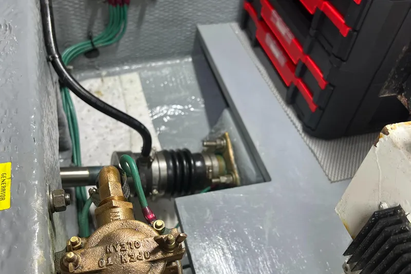 Dazilus Yacht Photos Pics 