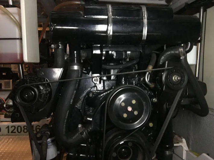 Dazilus Yacht Photos Pics 