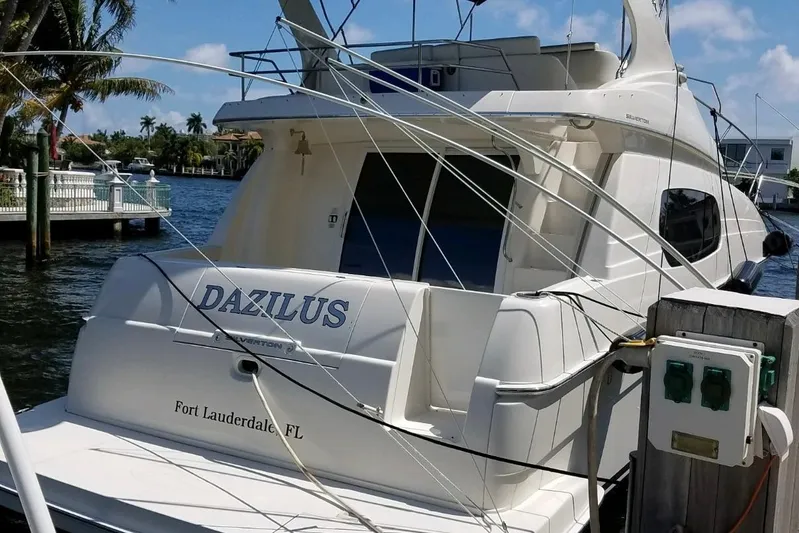 Dazilus Yacht Photos Pics 2001 Silverton 410 Sport Bridge yacht docked in Fort Lauderdale, Florida.