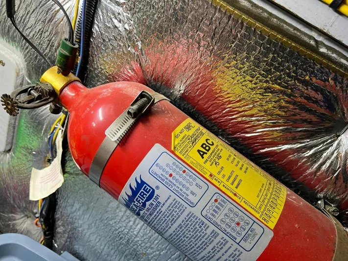 Dazilus Yacht Photos Pics 