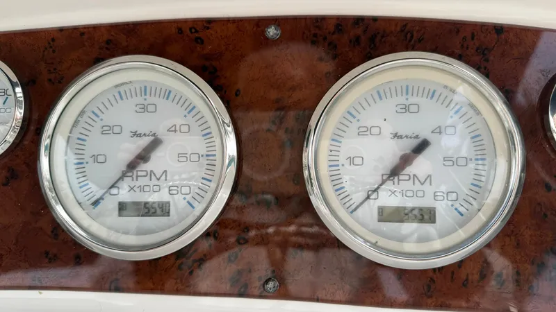 Dazilus Yacht Photos Pics Under 600 hours