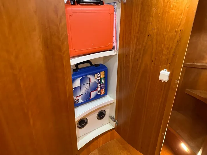 Dazilus Yacht Photos Pics 