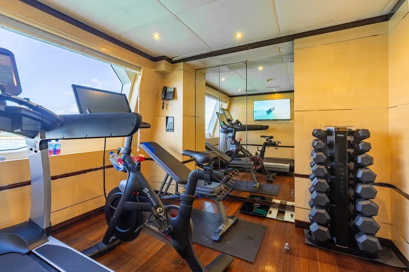 Inspiration Yacht Photos Pics Luxury yacht gym with modern equipment on 2018 Benetti Fast 125.