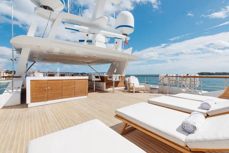 Inspiration Yacht Photos Pics Luxurious 2018 Benetti Fast 125 yacht deck with sun loungers and ocean view.