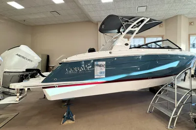 Cobalt R6 Outboard