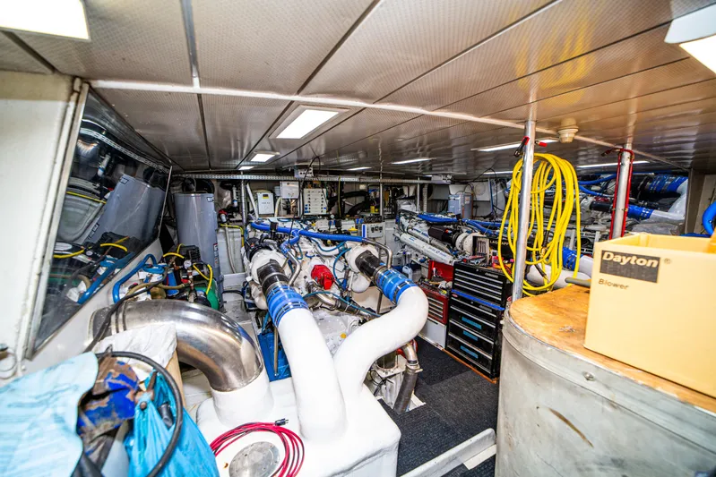 Justine Yacht Photos Pics 