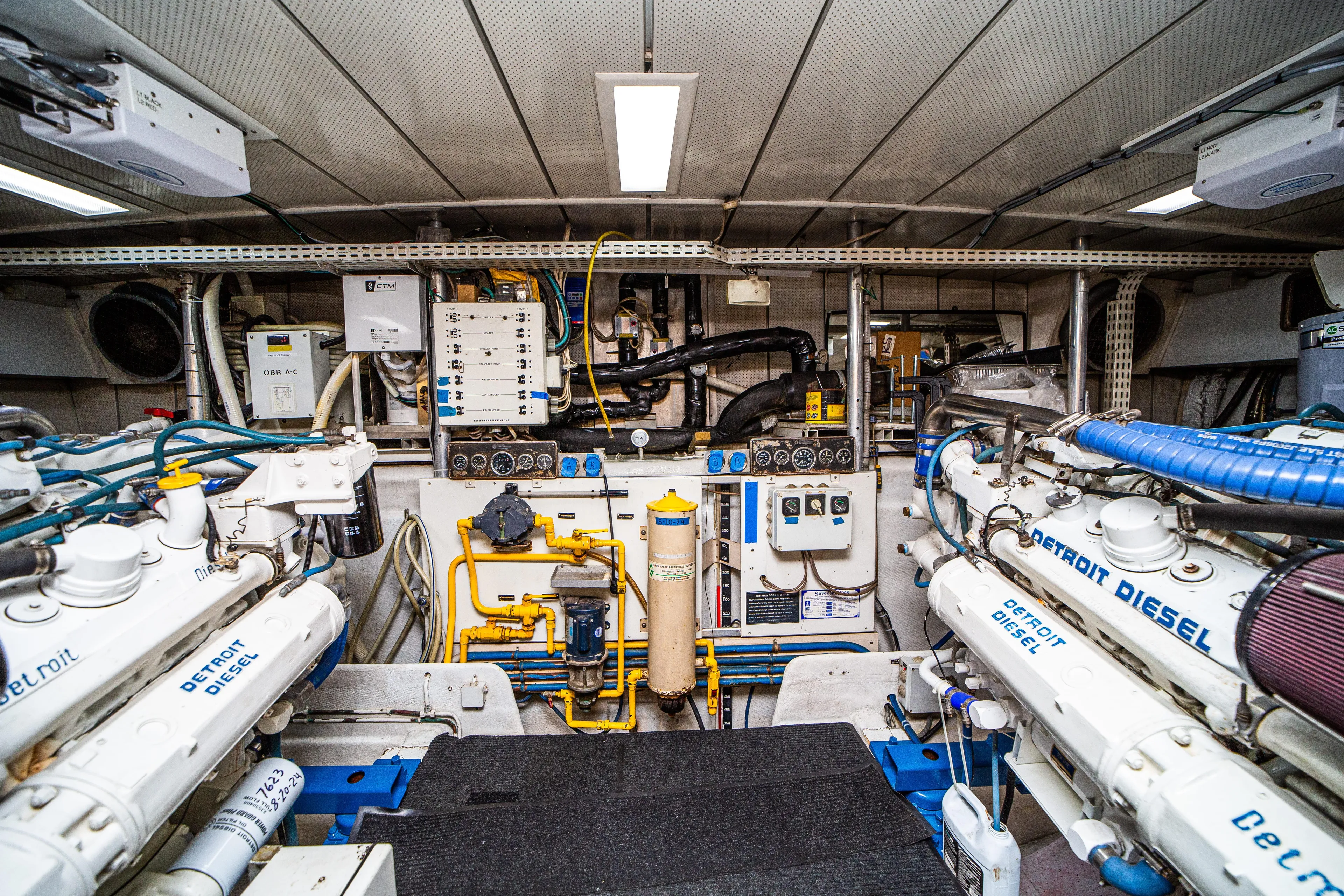 Justine Yacht Photos Pics 