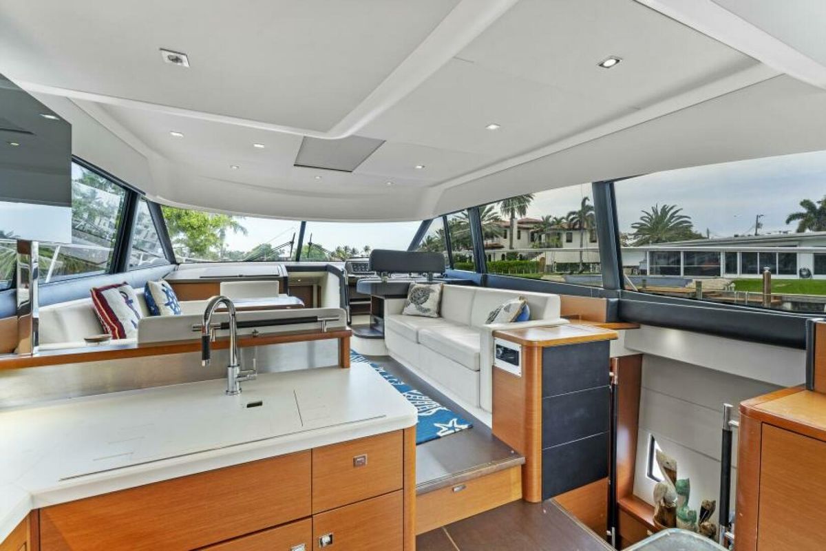 2013 Prestige 55 