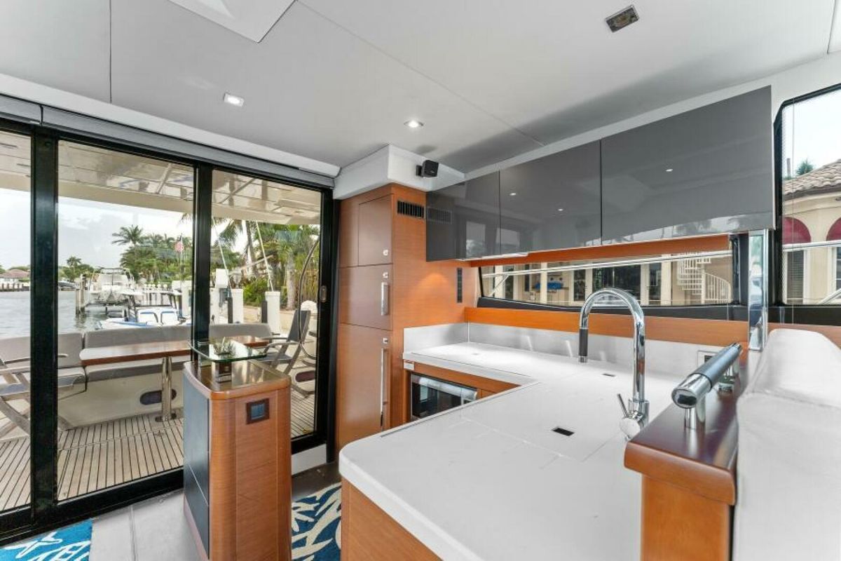 2013 Prestige 55 
