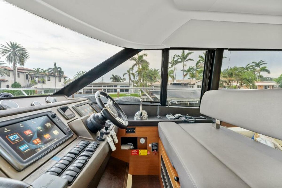 2013 Prestige 55 