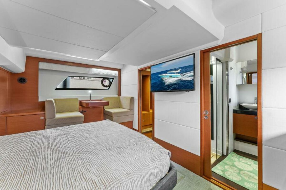 2013 Prestige 55 
