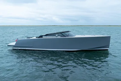 VanDutch 48