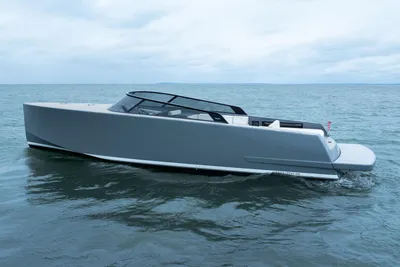 VanDutch 48