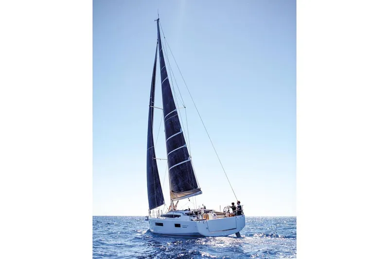  Yacht Photos Pics Manufacturer Provided Image: Manufacturer Provided Image