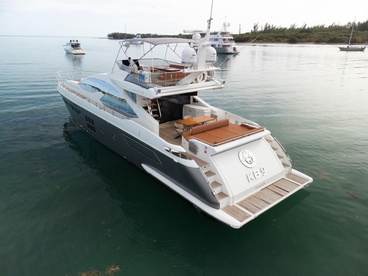 2015 Azimut 77 